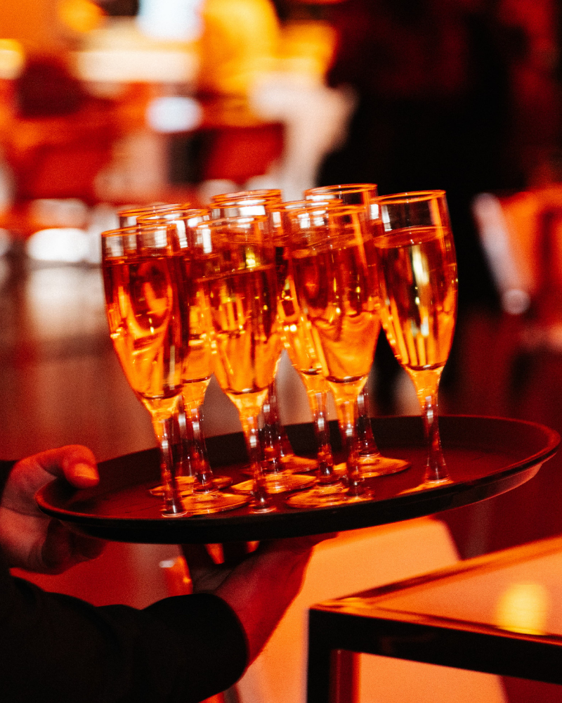 5 étapes pour un cocktail corporatif réussi!