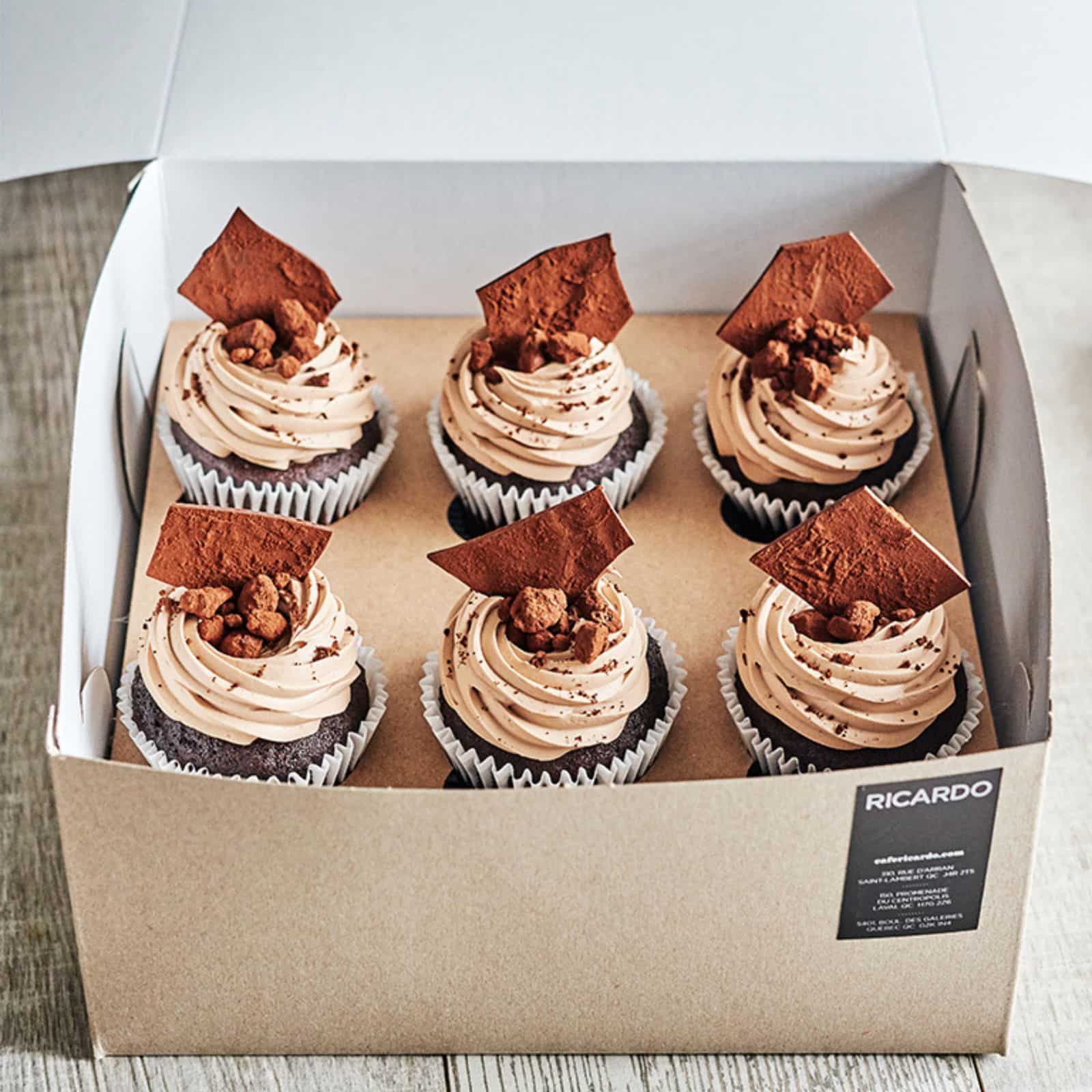 Cupcakes chocolat, tonka et caramel - boîte de 6-AvecPlaisirs Chefs Traiteurs