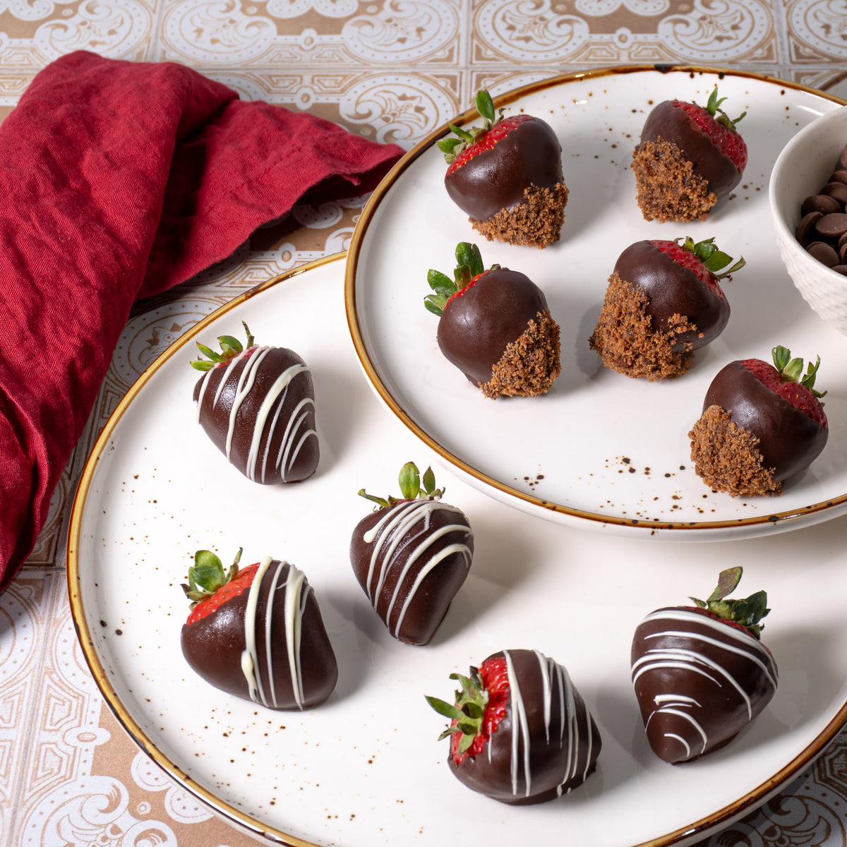 Plateau de 10 fraises dans le chocolat