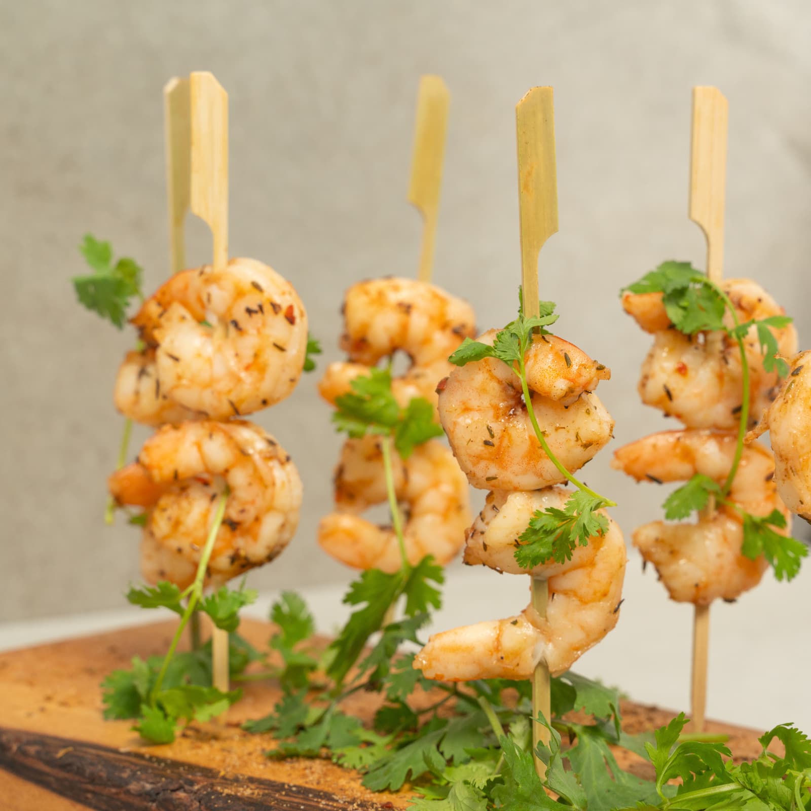 Coffret bouchées - Brochette crevettes à la jerk-AvecPlaisirs Chefs Traiteurs