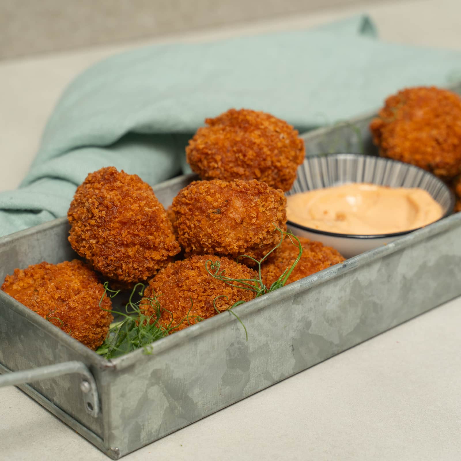 Coffret bouchées - Crab cake, mayo épicée-Traiteur Avec Plaisirs