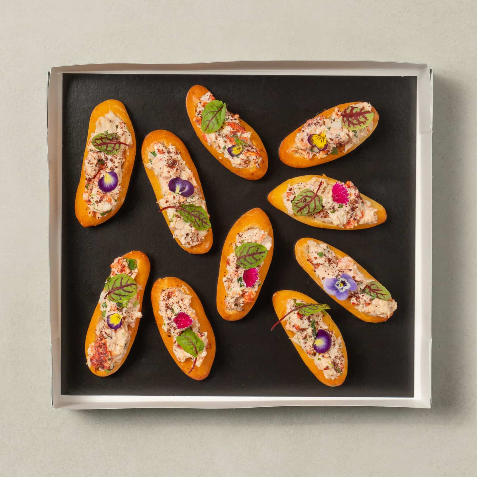 Coffret bouchées - Éclair au Homard-Traiteur Avec Plaisirs