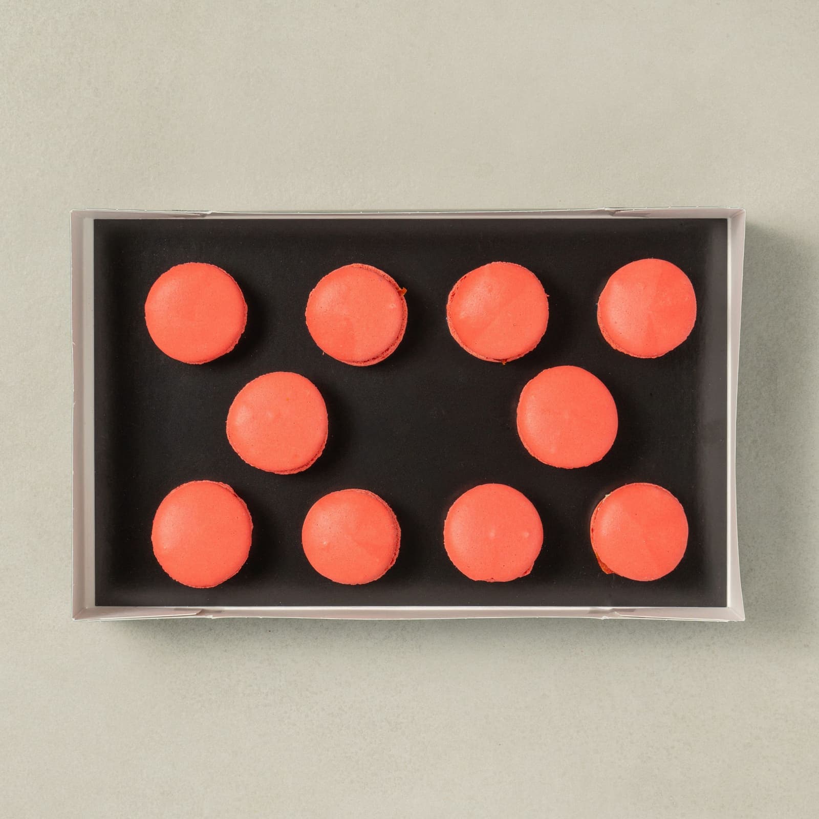 Coffret bouchées - Macarons tomate et basilic-AvecPlaisirs Chefs Traiteurs