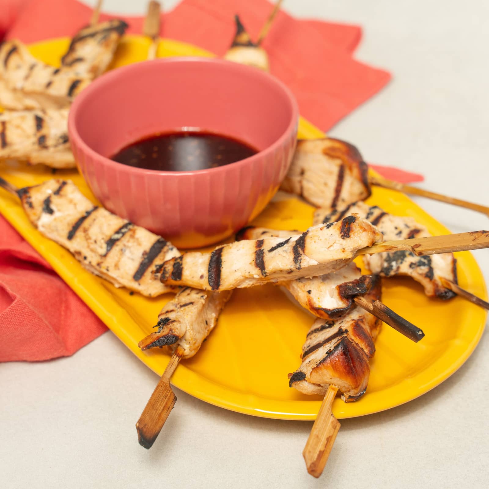 Coffret bouchées - Satay de Poulet-Traiteur Avec Plaisirs