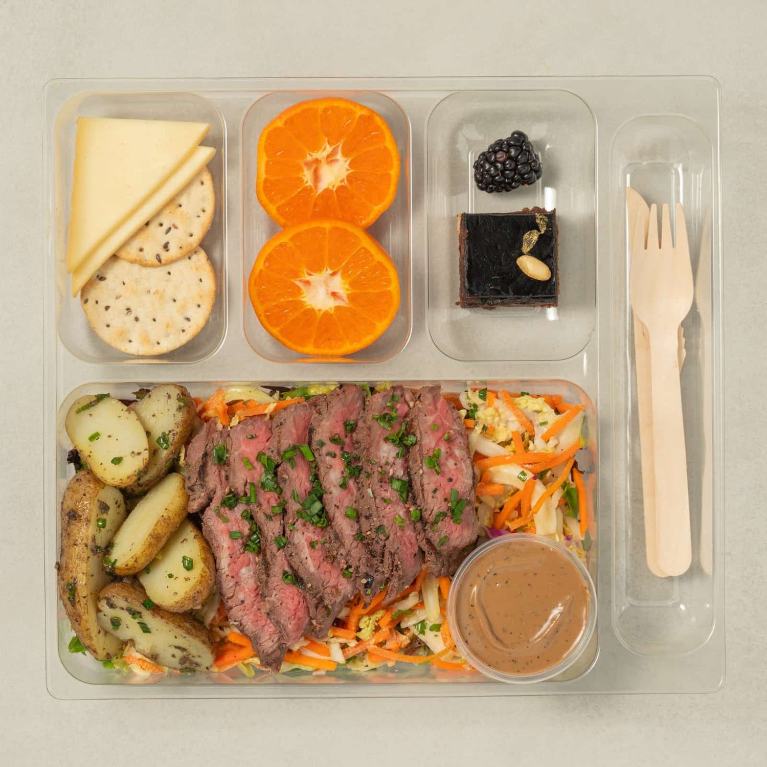 Coffret salade-repas Filet mignon d'épaule de bœuf-Traiteur Avec Plaisirs