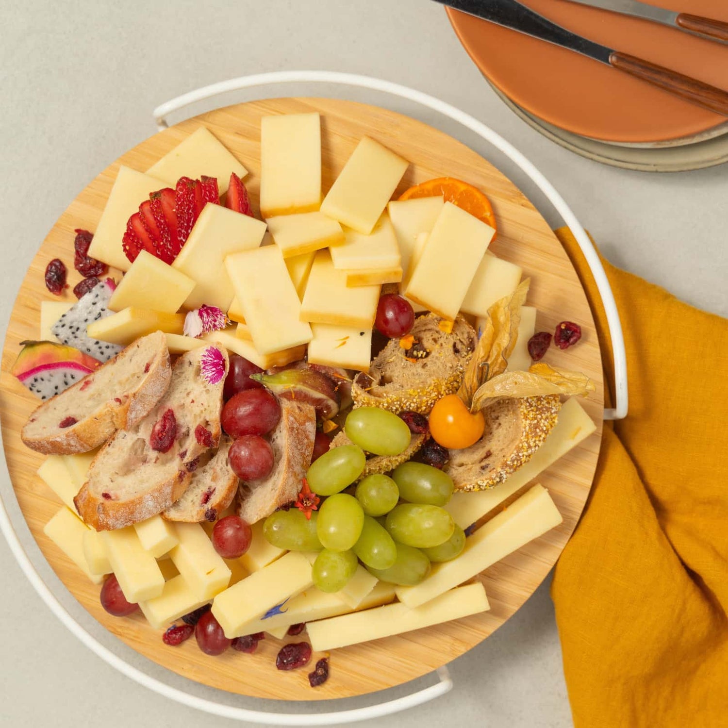 Grand plateau de Fromages cheddar et gouda-Traiteur Avec Plaisirs