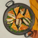 Plateau Sandwichs bœuf, ricotta et chimichurri-AvecPlaisirs Chefs Traiteurs