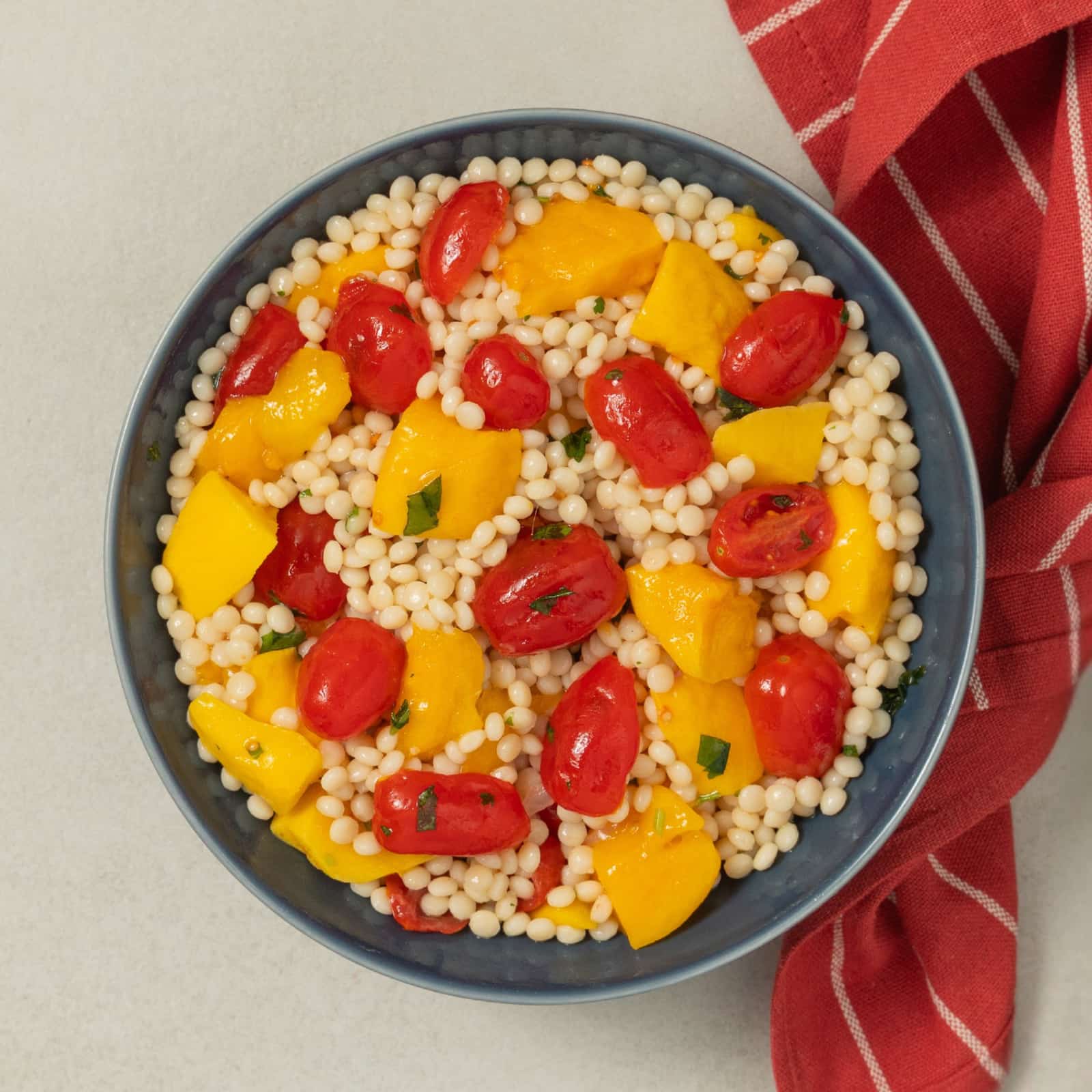 Salade Couscous, tomates et mangues-AvecPlaisirs Chefs Traiteurs