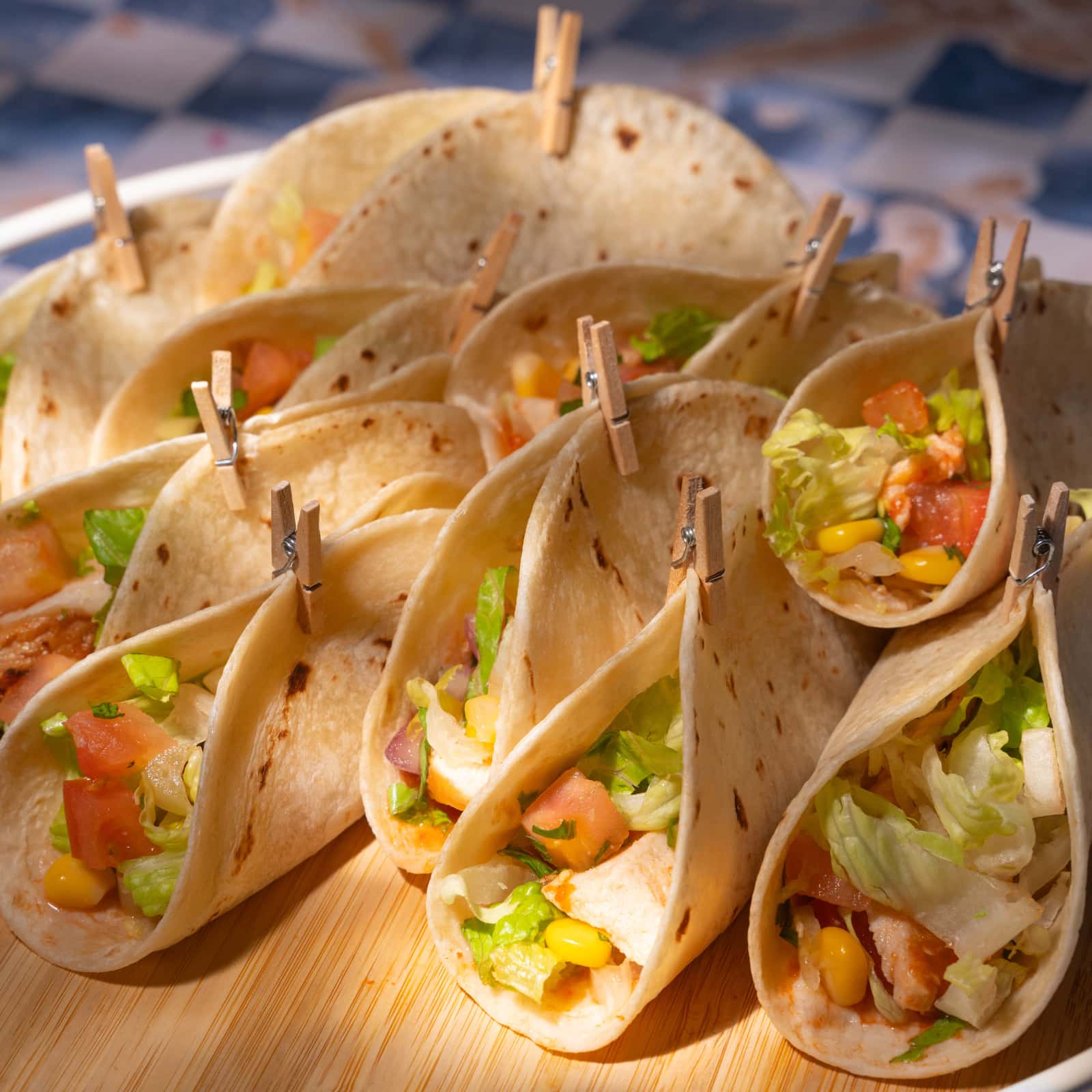 Coffret bouchées - Mini tacos de poulet-AvecPlaisirs Chefs Traiteurs