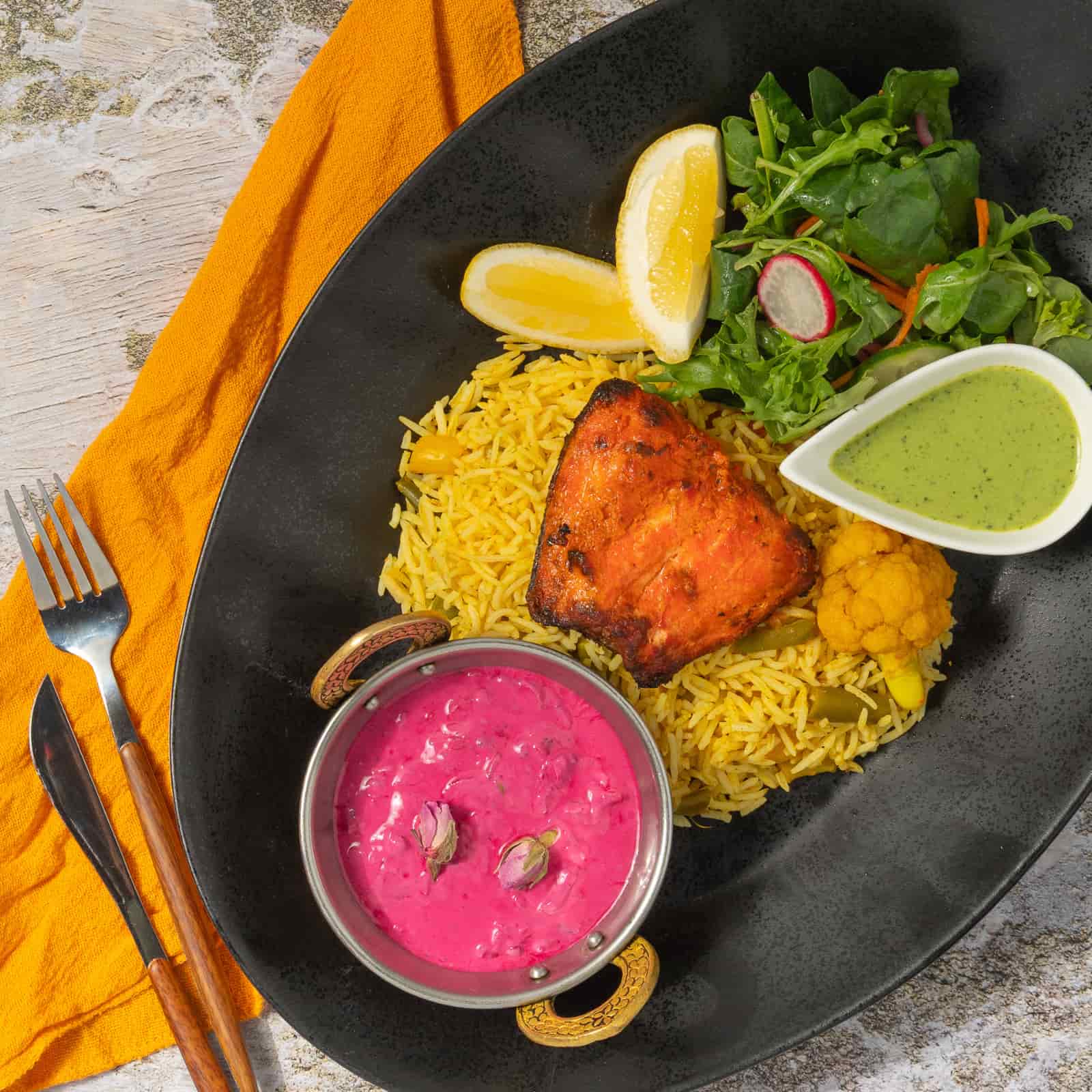 Coffret gourmand Saumon tandoori et biryani-AvecPlaisirs Chefs Traiteurs