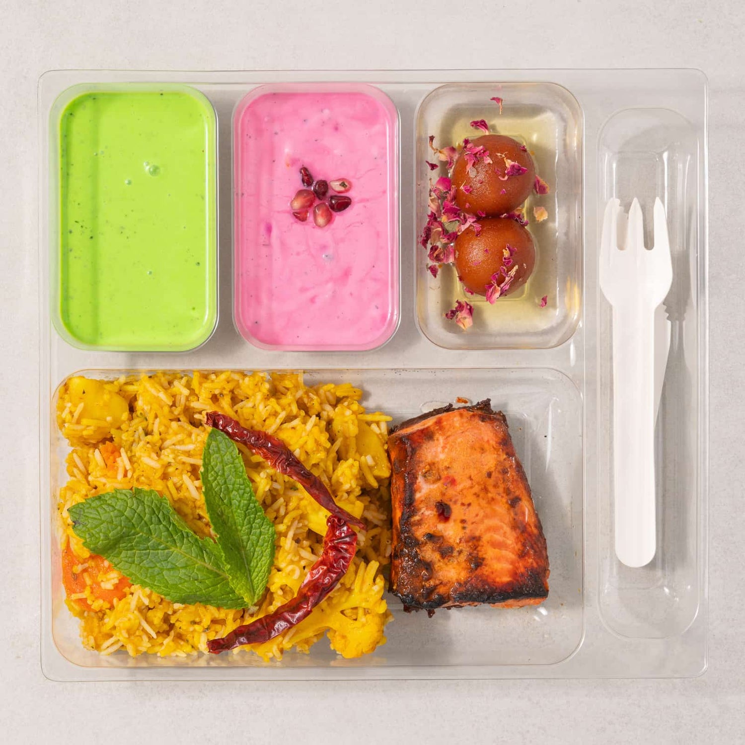 Coffret gourmand Saumon tandoori et biryani-AvecPlaisirs Chefs Traiteurs