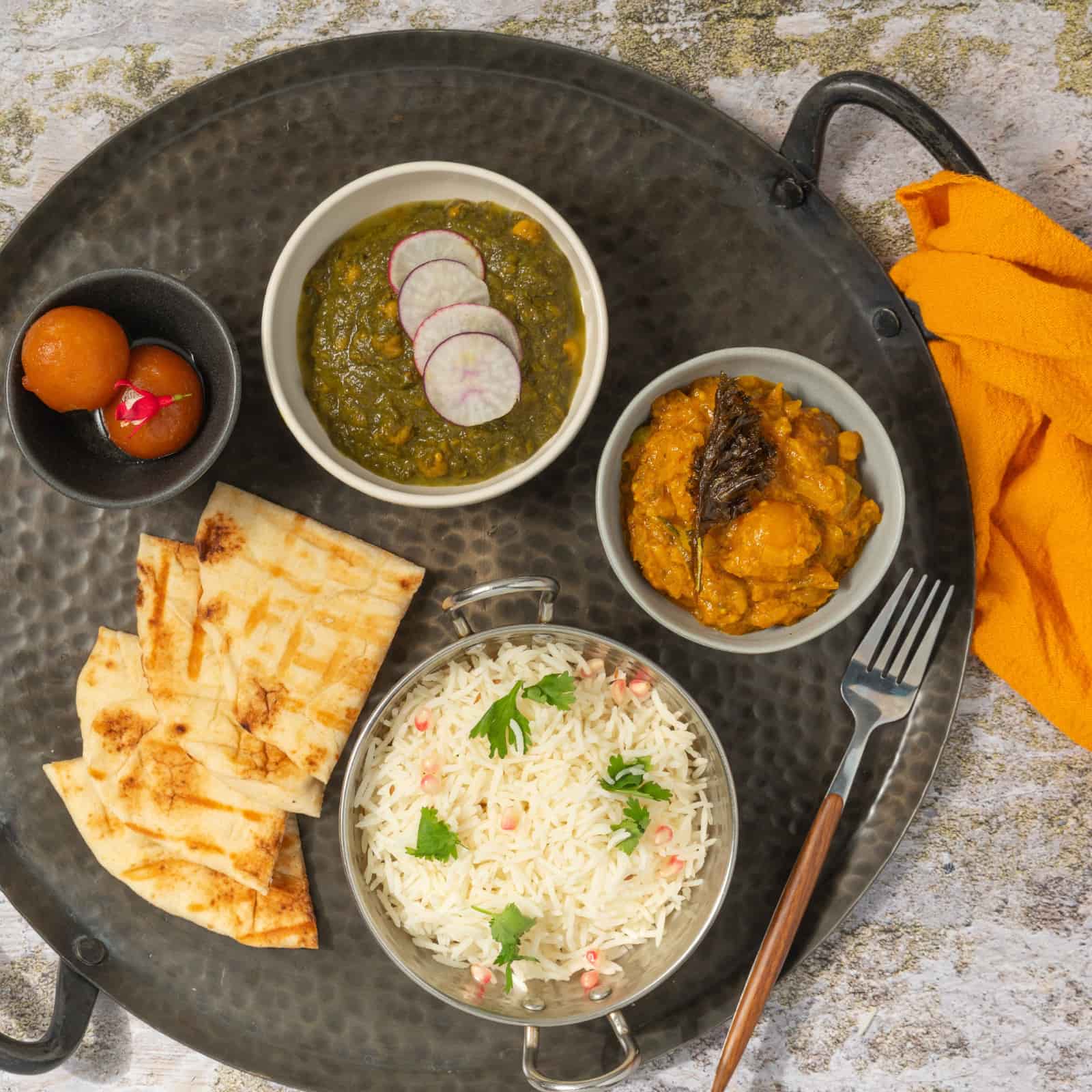Coffret gourmand Thali coloré Baingan Bharta-AvecPlaisirs Chefs Traiteurs