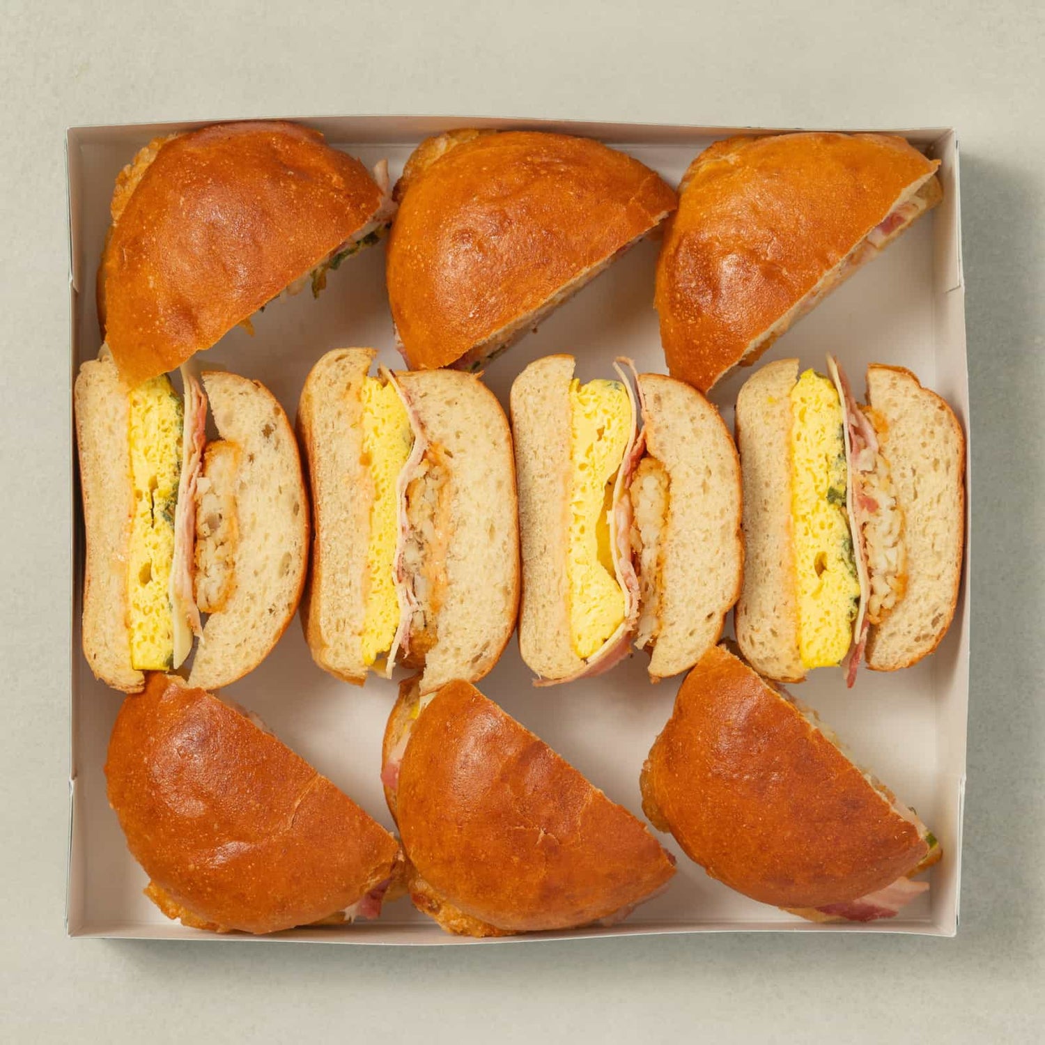 Plateau de sandwichs déjeuner-Traiteur Avec Plaisirs