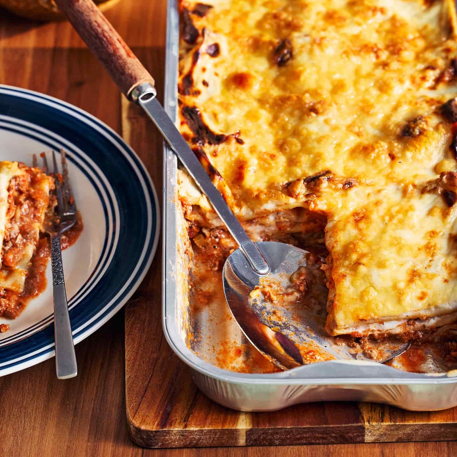 Grande lasagne à la viande prêt-à-réchauffer-AvecPlaisirs Chefs Traiteurs