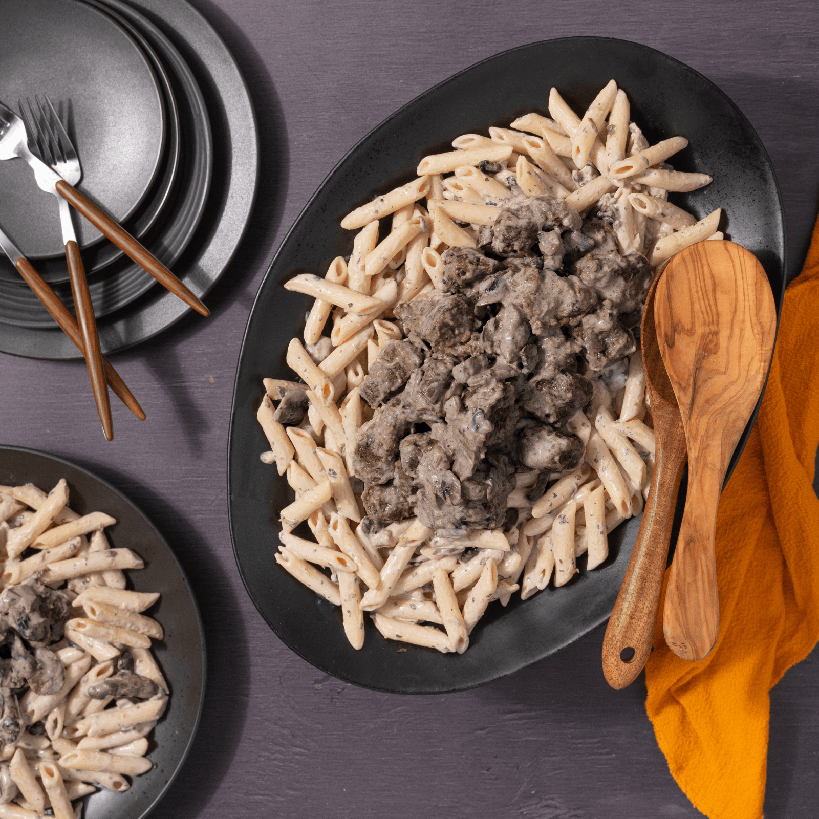 Pâtes au boeuf braisé et aux champignons prêt-à-manger-AvecPlaisirs Chefs Traiteurs